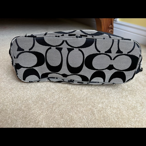 Coach Black Purse - Picture 2 of 8
